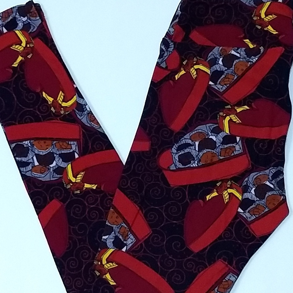 LuLaRoe Valentine's Leggings